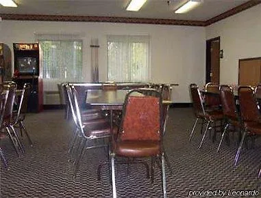 Knights Inn Redgranite
