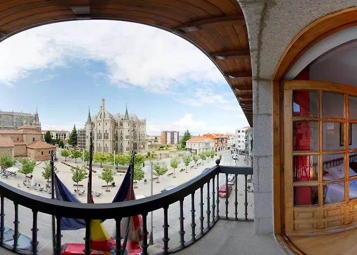 Hotel Gaudi