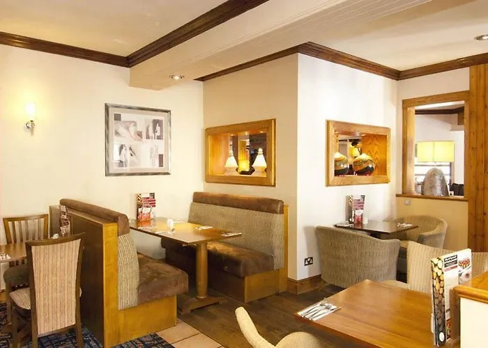 Premier Inn Huddersfield Central