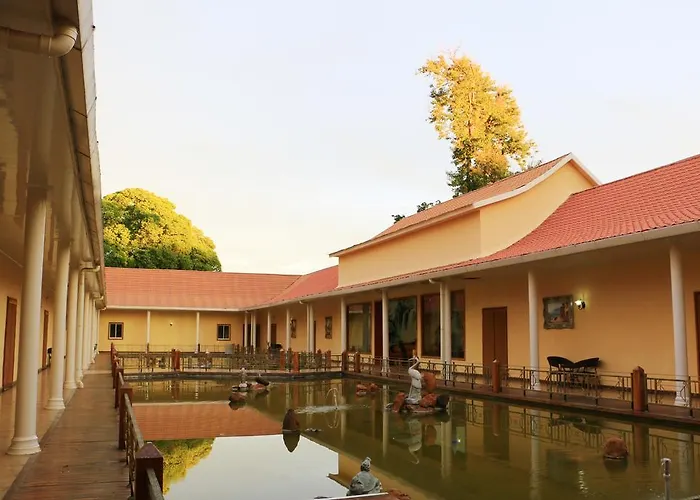 Oriental Swan Hotel