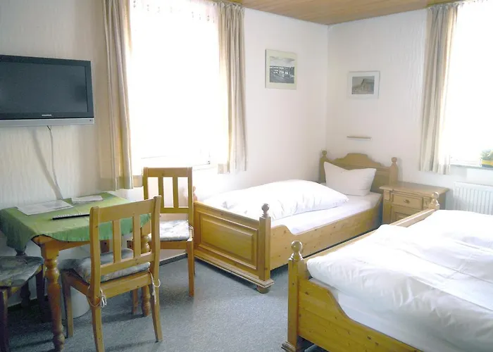Hotel-Gasthof-Destille-Eisenbahn