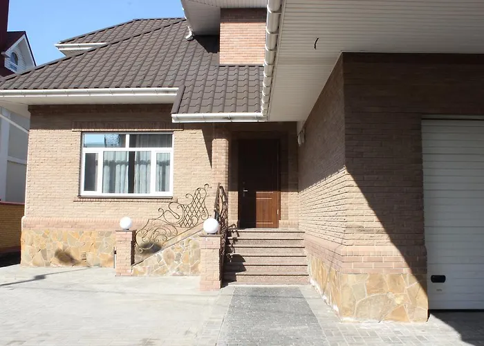 Hotel Barin House Готель С Бомбосховищем