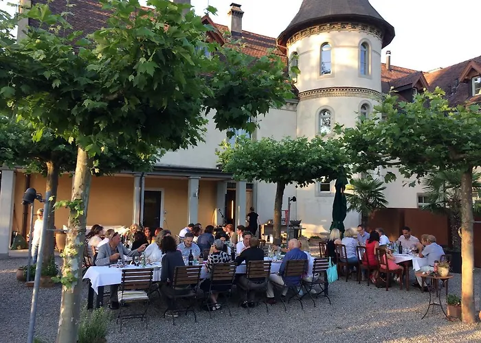 Schloss Brunnegg