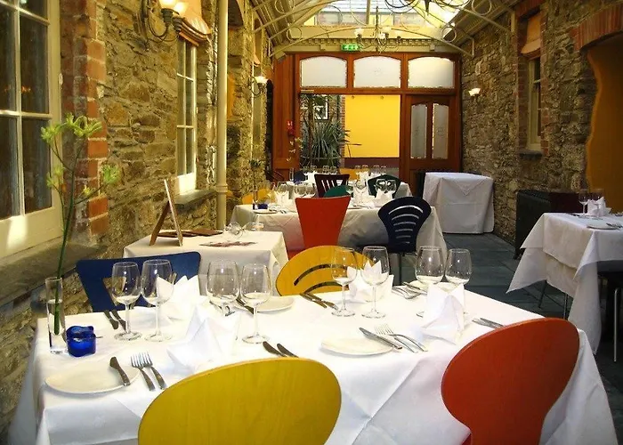 Browns Tavistock