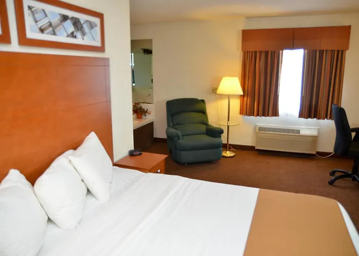 Baymont By Wyndham Port Huron