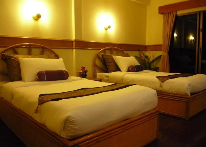 Pen Villa Hotel, Surin Beach - SHA Extra Plus
