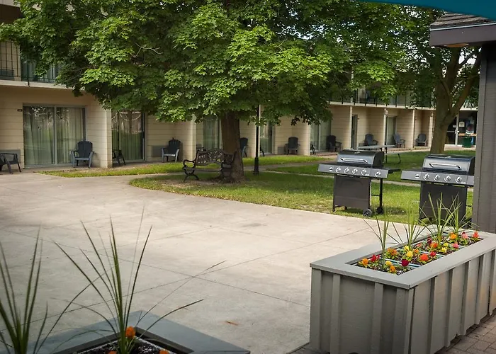 Sunbridge Hotel & Conference Centre