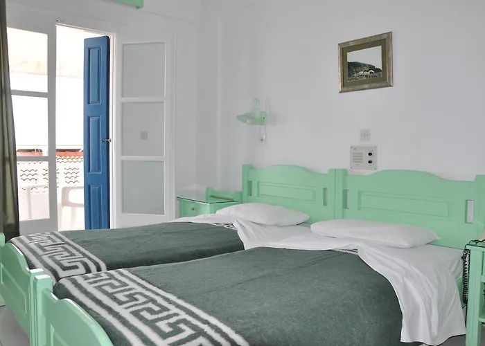 Remezzo Hotel & Studios