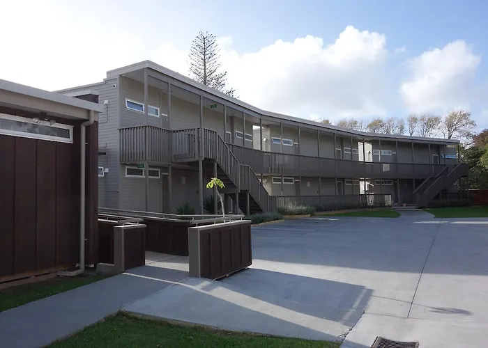 Parakai Springs Lodge