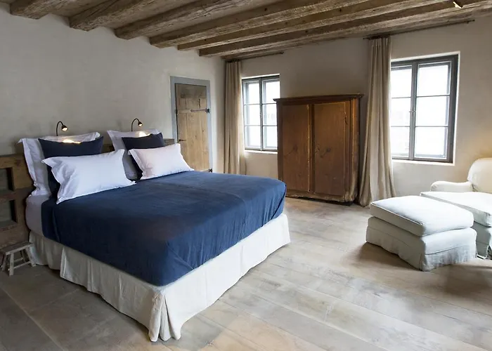Townhouse Weisses Kreuz