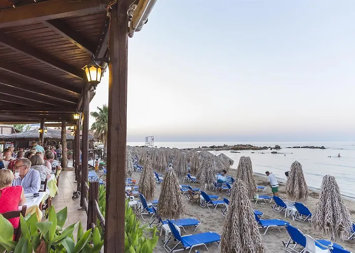 Kalamaki Luxury Suites