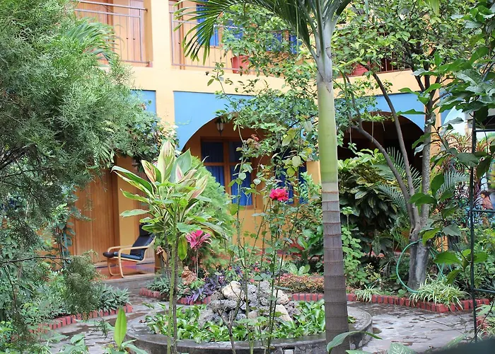 Hotel Los Arcos