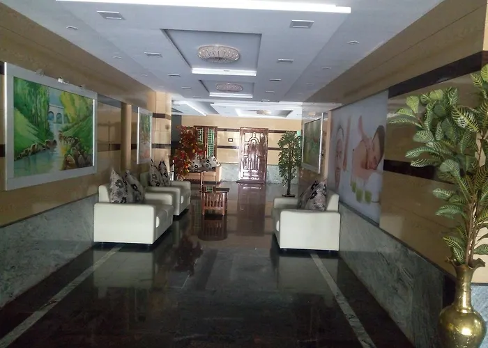 Hotel Green Palace