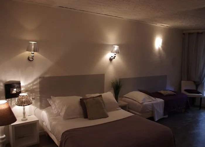 Hotel 3 Etoiles Nn "Lou Cigaloun"