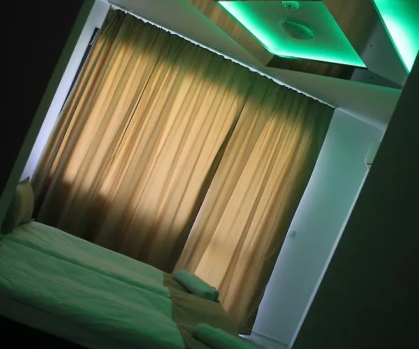 Tiara Hotel
