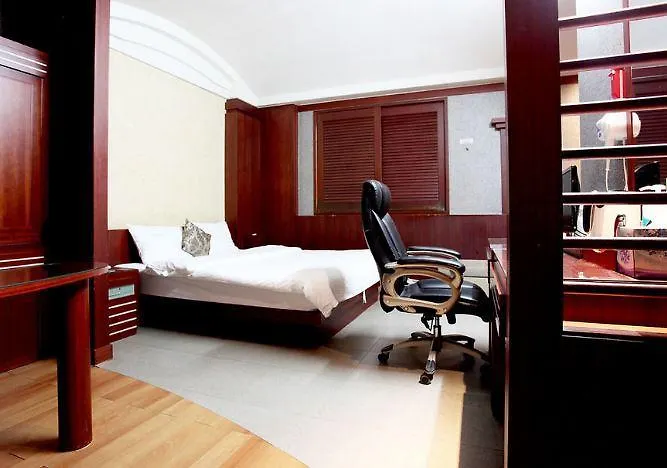 Luxury Hotel