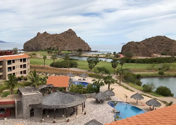 Marina Nopolo Condos
