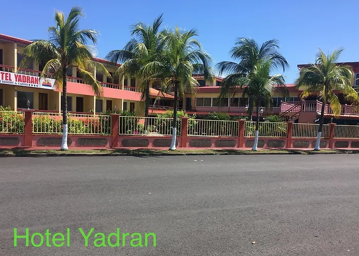 Hotel Yadran Beach Resort