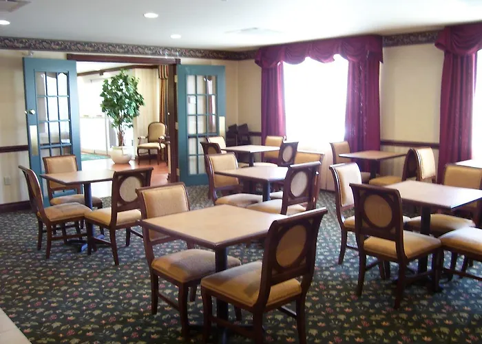 Country Inn & Suites By Radisson, London South, On