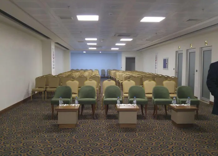 Yze Pirlanta Hotel