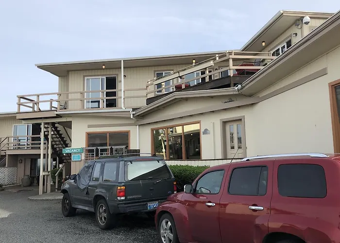 Webb'S Scenic Surf
