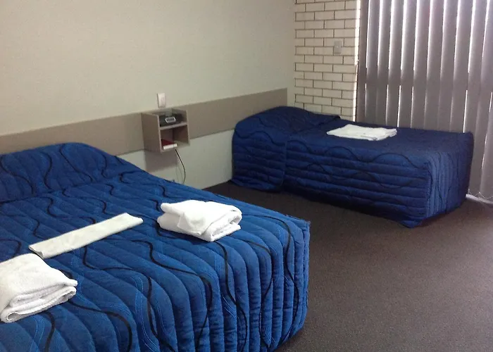 Tannum Sands Hotel / Motel