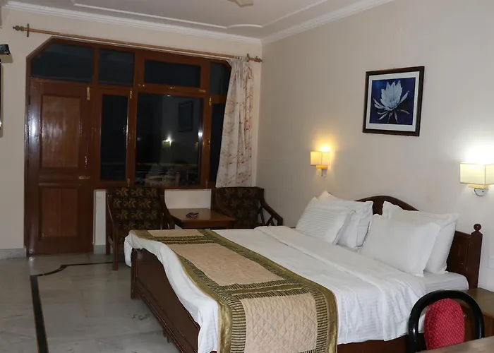 Green Hotel