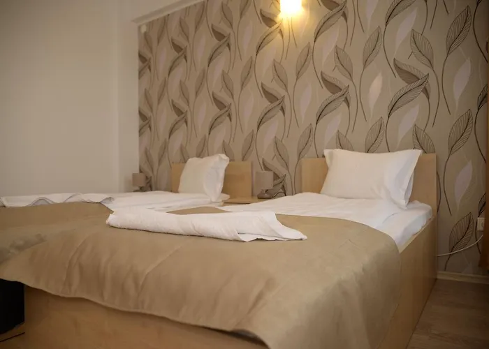 Hotel Story