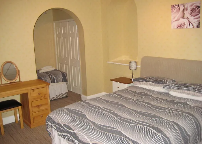 Canterbury Hotel Cottages And Apartment'S