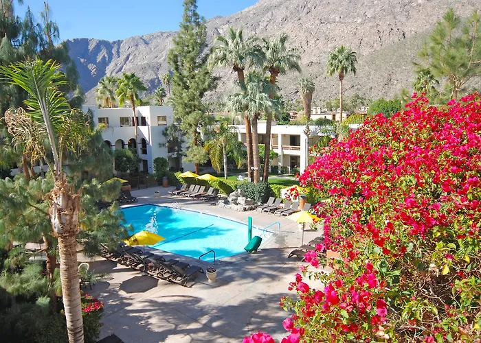 Palm Springs Hotels for Romantic Getaway