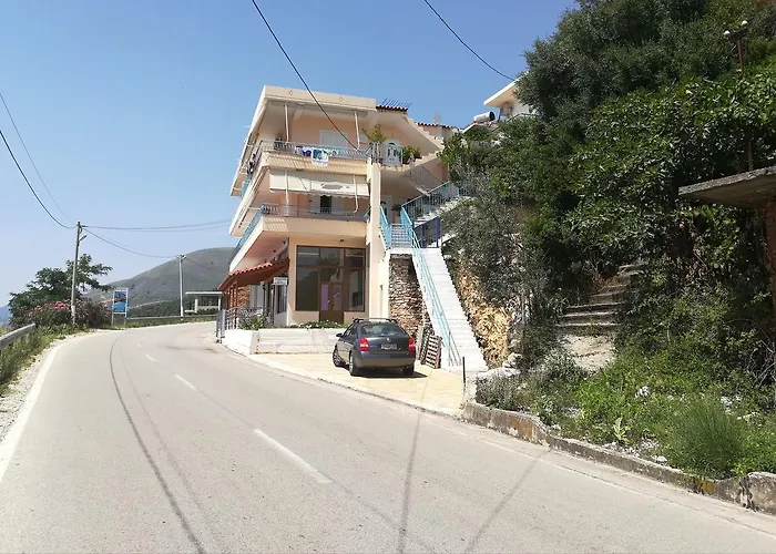 Let Rooms Lukova