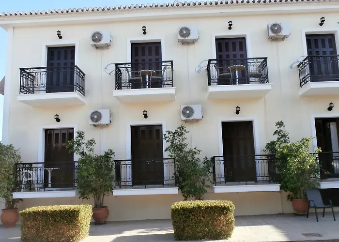 Hotel Aris
