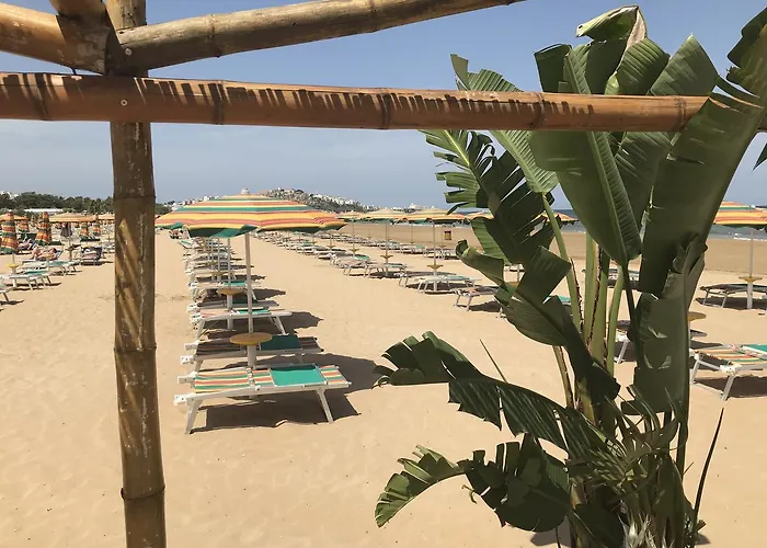 Oasi Beach Hotel