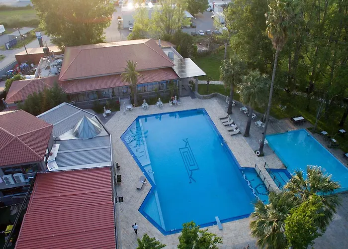 Corali Resort