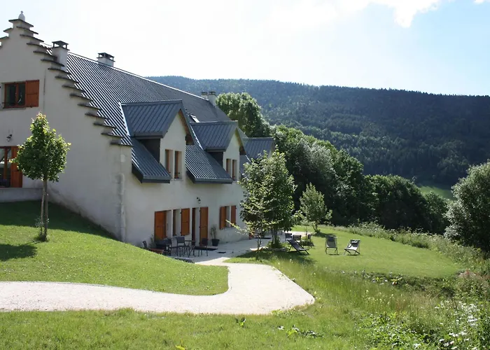 Val Lachard
