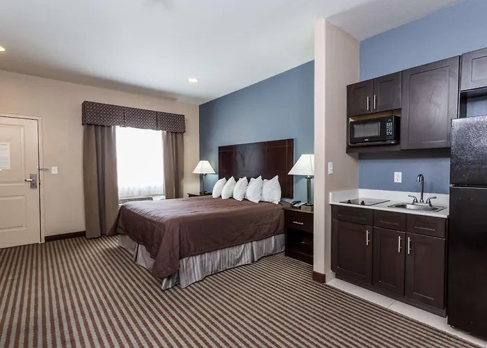 Atria Inn & Suites