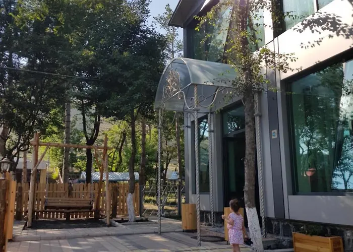 Jrahars Resort