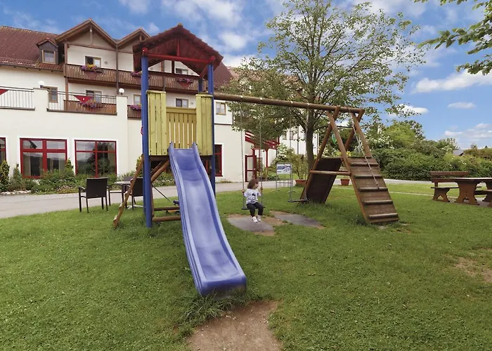Panorama-Hotel am See