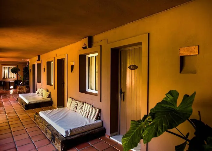 Chillout Hotel Tres Mares