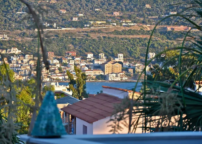 Ino Hotel & Suites