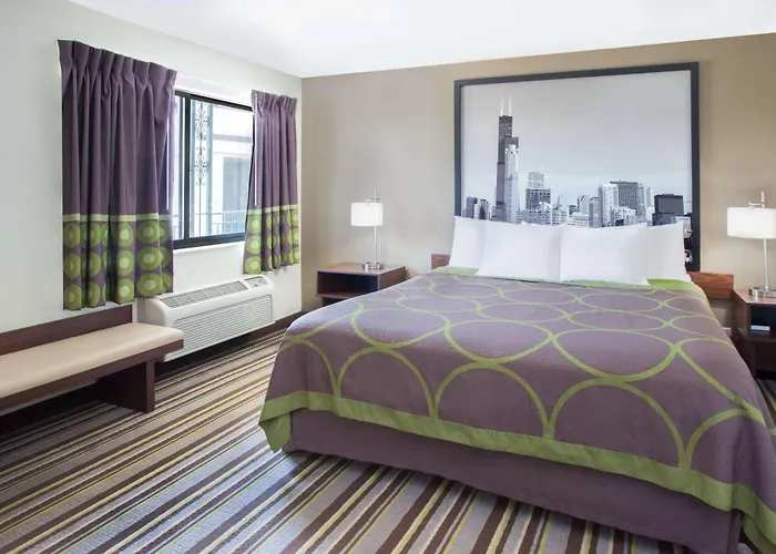 Super 8 By Wyndham Chicago/Rosemont/O'Hare/Se