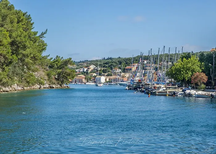 Paxos Fairytales Lovenest 1