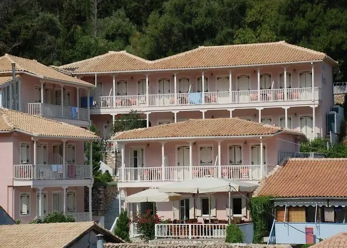Ionis Hotel