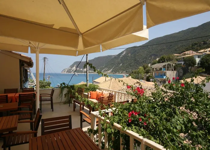 Ionis Hotel