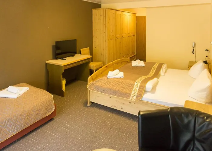 Kraehenbad Hotel