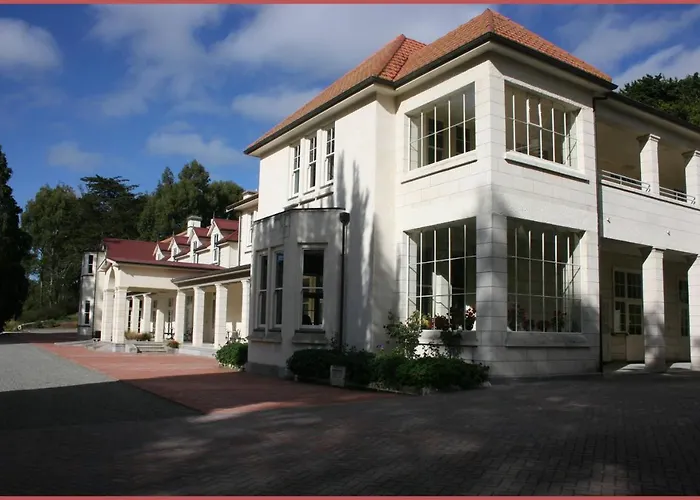 Teschemakers Resort