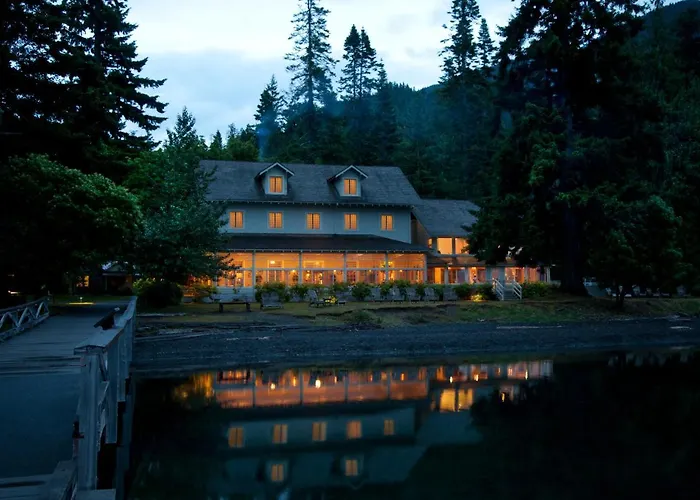 Lake Crescent Lodge