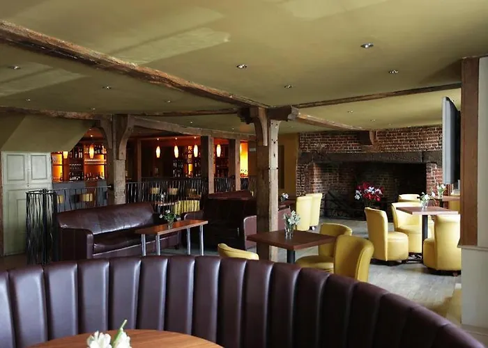Cobham Lodge