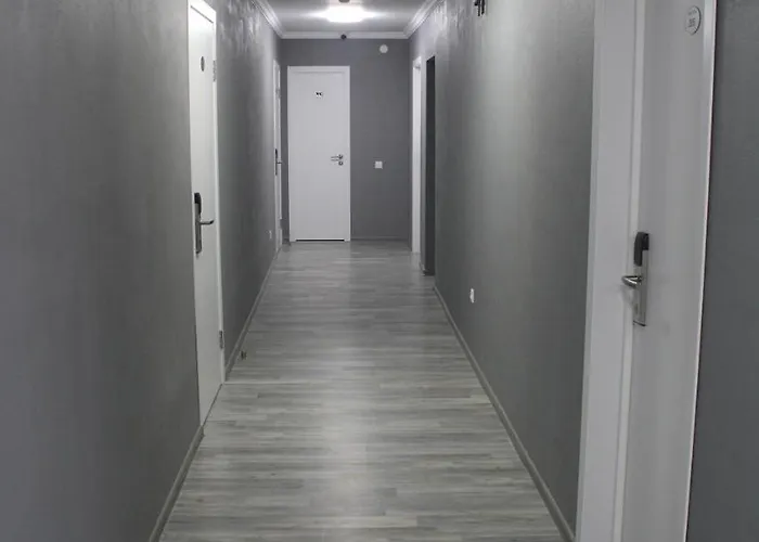 Hotel Inju Hills