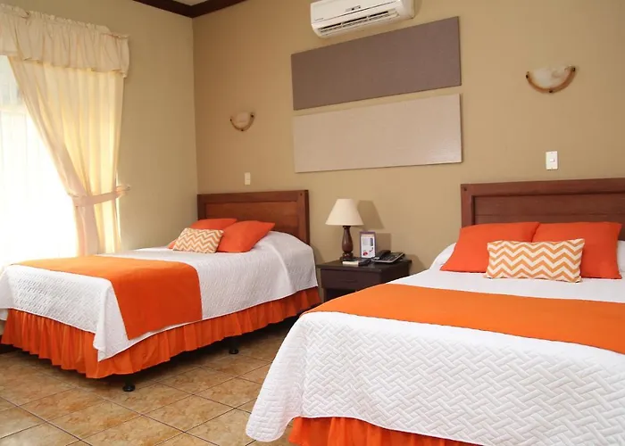 Resort Y Parque Acuatico Valle Dorado
